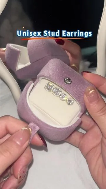 You never need to spend a fortune to show love on Valentine's Day. These round stud earrings in gold and silver are stunning, perfect for couples, and sweet enough to touch the heart! They match any outfit and suit all styles.#tiktokshop#birthdaygift#Lover'sgift#accessories#jewelry#fashion#Earring#earrings#jewelrytiktok#earstud#festivalgift#Christmasgift#style#gift