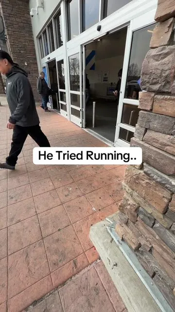 I can’t believe he tried this  #PhoneCharger #Charger #WirelessCharger #tiktokshopcreatorspicks 