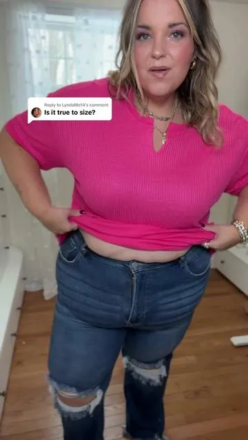 Replying to @LyndaMo14 this plus size friendly top is true to size! I’m wearing my normal size 3X and the fit is great - covers my belly and my arms! #tiktokshopcreatorpicks #plussizefashion 