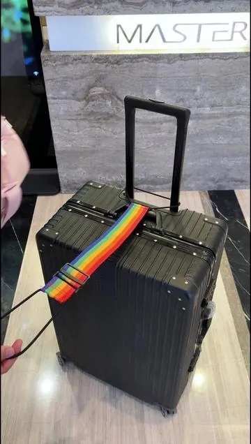 I Used This Strap & My Airport Trip Got 10x Easier