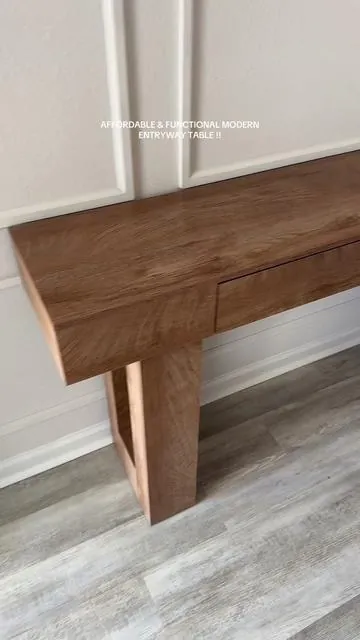 Obsessed with this 🤎 #Home #Furniture #EntrywayTable #ModernFurniture #FunctionalFurniture 