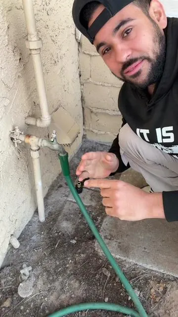 Lo compré pues son muy necesarios y hacen tu trabajo más fácil #waterhose #gardenhose #jardineriaencasa #quickconnect #manguera 