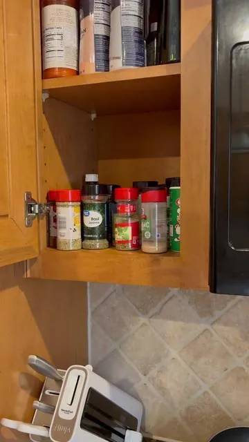 Best kitchen upgrade we’ve had in forever! #kitchen #kitchenaccessory #spicyshelf #tiktokshopcreatorpicks 