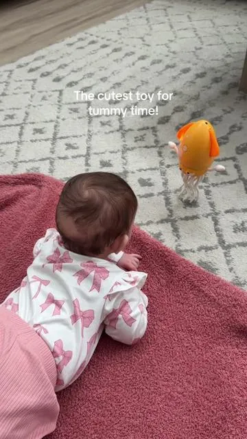 She LOVES IT!!! #tummytime #toy #dancingtoys #baby 