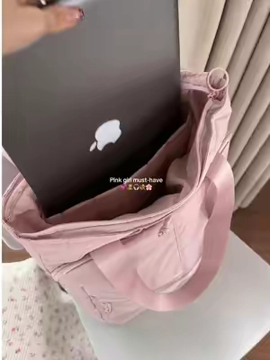 Tote bag? Backpack? This bag can do it all🥳💕#backpack #totebag #collegebag #workbag #schoolbag 