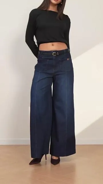 Your new everyday hero: Halara Flex™ high-waist denim with pockets and roomy legs for total comfort. Ready to level up? 🚀👖❤️#tiktokmademebuyit #tiktokshopblackfriday #blackfriday #outfitoftheday #ootd