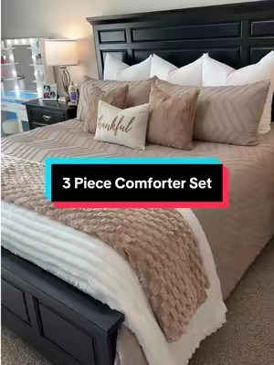 Such a beautiful comforter set! I never see comforters that are this big! #comforter #comforterset #bedding #beddingsets #neutralbedroom 