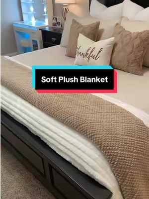 Replying to @LadyWright my daughter loves this blanket so much she sleeps with it every night! It’s a good one! #blanket #kingsizeblanket #softestblanket #plushblanket #bedding 
