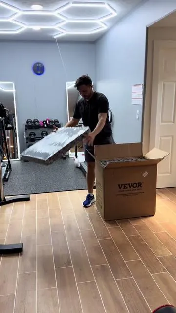 Hoy quise remodelar el gym ustedes creen que quedó mejor así 