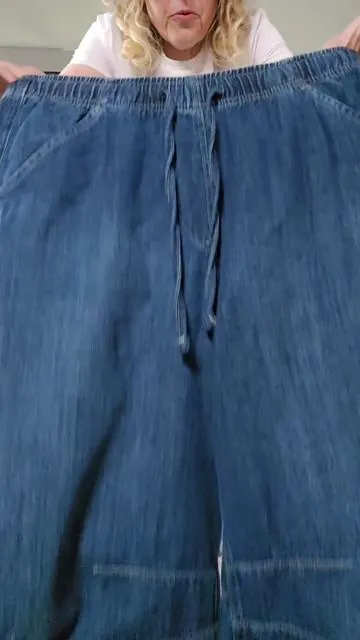 #womensjeans #jeans #apronbelly #barreljeans #barrelpants 