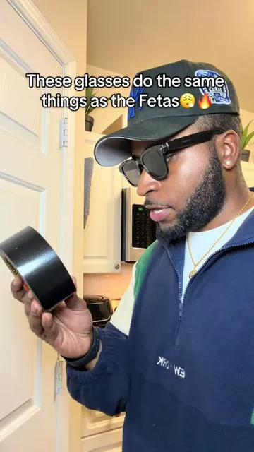 These glasses are a game changer🔥 #smartglasses #aiglasses #cameraglasses #tiktokmademebuyit #fyp 