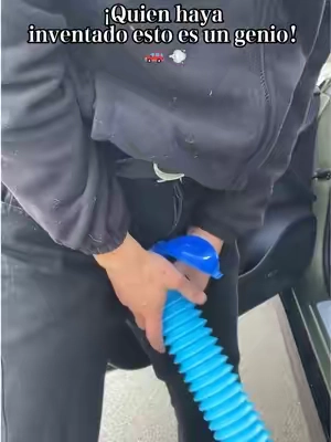 La solución perfecta para viajes largos: ¡el orinal portátil!🔥🔥#CarEssentials #PortableUrinal #BathroomOnTheGo #RoadTripHacks #InnovativeInventions