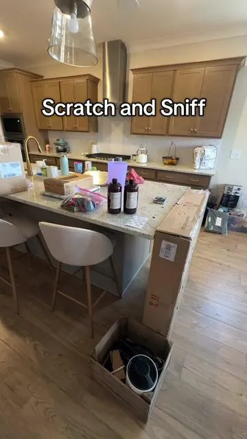 Mississippi candle company scratch and sniff @Mississippi Candle Company #mississippicandlecompany #laundrysoap #scentedlaundrysoap #laundry #cleantok 