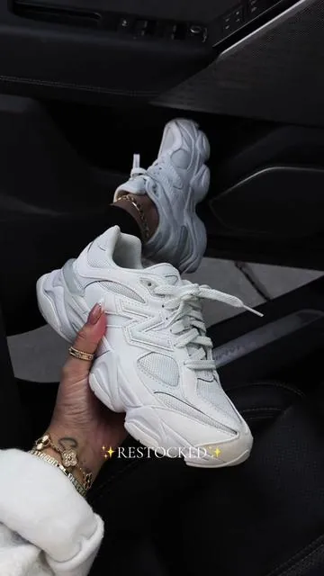 #newbalance #newbalance9060 #9060triplewhite #sneakers 