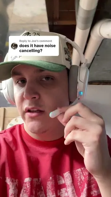 Replying to @Joe The active noice cancelling won’t pic any background noise up #headset #picung2 #tiktokshopcreatorpicks #tiktokshopstockup 