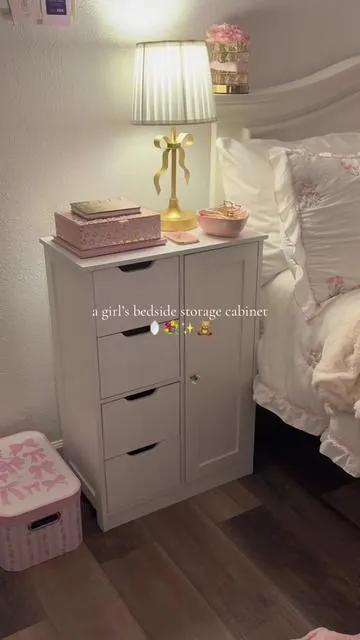 it is perfect for small rooms & fits a lot ! measures 32 inches tall, 22 inches wide & 11.8 deep ✨ 