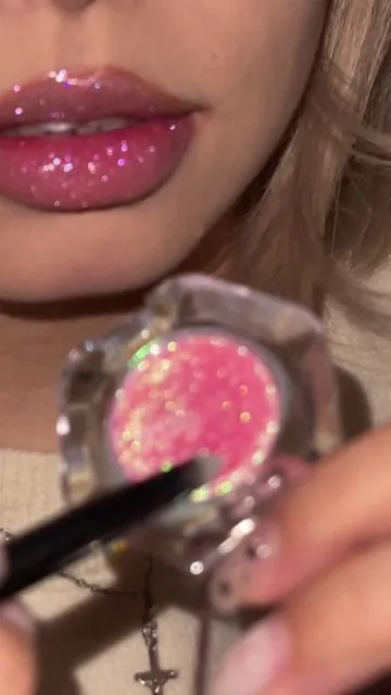 Aphrodite-the pinkest shade💕💕💕💕💕💕#ourbella #pinkeyeshadow #pinksparkle #sparkling #greeneyeshadow 