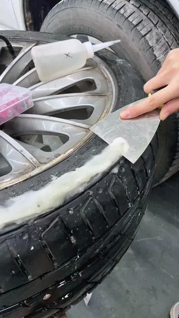 Flat tire? Don't get stranded. These self- sealing rubber nails plug punctures fast without removing the tire. Works on cars, motorcycles, trucks & even tractors. A quick fix every driver needs to carry. ##CarRepairHack #TireRepair #DIYCarCare#RoadsideEssentials#fyp