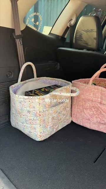 Fit in the seat perfectly #weeklydeals #quiltedbag #musthave #carorganization #carstorage 