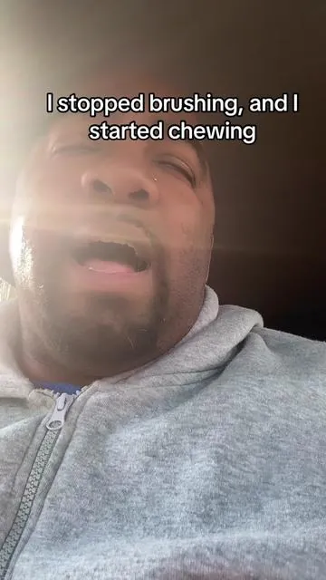Re-mineralizing gum