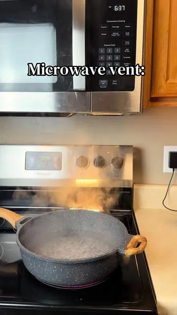 Breetee Portable Range Hood — captures 95% of smoke 💨 Quiet operation 🔇 Easy to remove & clean 🧼 Features a 3-layer carbon filter for better air purification ✅