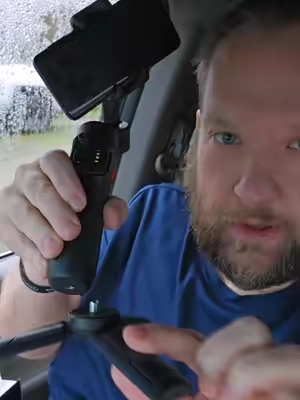 If you shoot content on your phone and you’re tired of shaky video, you need a gimbal. The Hohem iSteady X3 SE gives you that buttery-smooth, cinematic look without dropping pro-camera money. Perfect for creators, vloggers, and anyone who wants their phone videos to look next level. #phonegimbal #gimbal #videography #contentcreator #creatortools 
