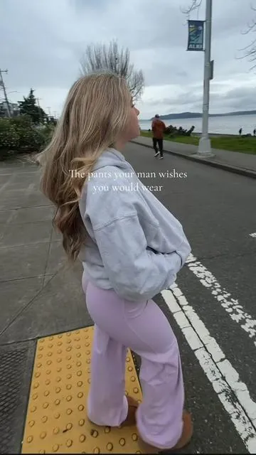 they’re so buttery soft too #pants #outfit #leggings 