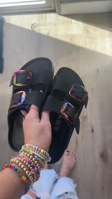 @Project Cloud Shoes #projectcloudshoes #tiktokshopcreatorpicks #tiktokshopstockup #springfashion #womenssandals 