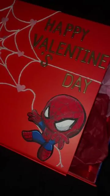 girlssss get this for ur man if he loves 🕷️ #spiderman #valentinesday #foryou #fypシ #giftideasforhim 