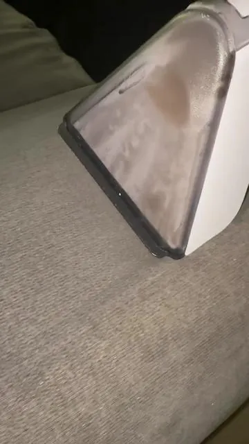Dile adios ala suciedad de tus sofas, alfombras y a esos malos olores #vaccum #cleaning #machine #tiktokshop #tiktokcreator 