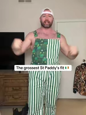 These overalls are absolutely disgusting and will get to you in plenty of time for St Paddy’s day #stpaddysday #stpattys #stpatricksdayoutfit #stpaddysdayoutfit 