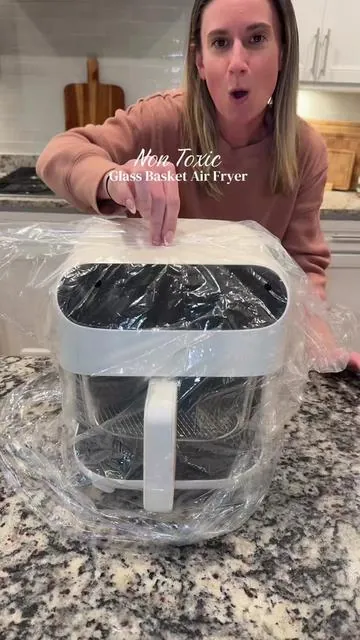 PFAS free & dishwasher safe #airfryer #glassairfryer #kitchenhacks #kitchenmusthaves #tiktokshopstockup 