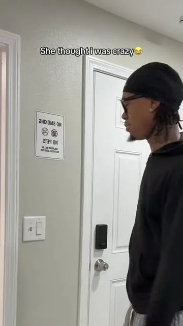 Ian never seen glasses that could do this 😂‼️👆🏾 #recentpickups #musthaves #glasses #trending #viraltiktok 