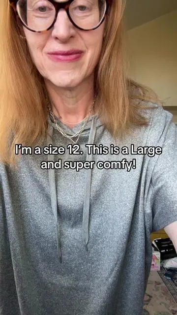 Oversized short sleeved sweatshirt 