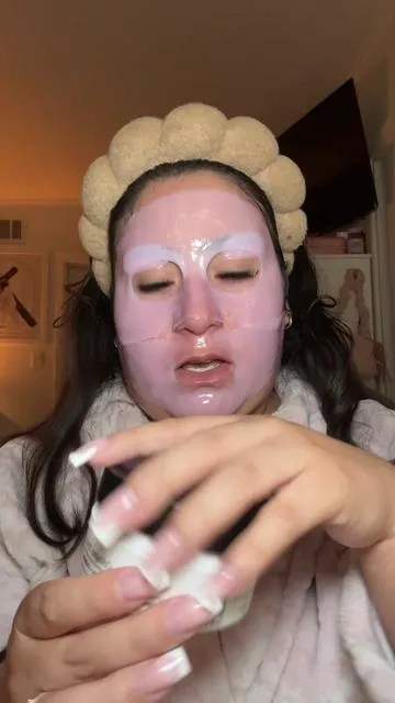 #pinkskincare #cosrxmask #cosrxeyepatch #cosrx #koreanskincare 
