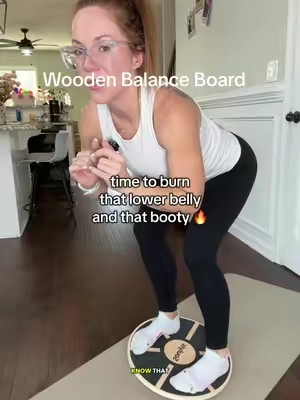 Such a simple device that has so many benefits. #balanceboard #abworkout #workoutequipment #athomeworkout 