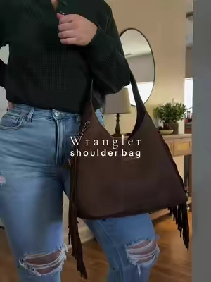 Love the fringe and floral prints 🤎🍂 @Rustic Charm Bootic #purse #pursetok #leatherbag #shoulderbag #wranglerpurse 