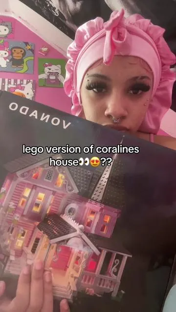 i wonder how long itll take us to build this😭#lego #coralinejones #coraline #legobuild #unboxingvideo 