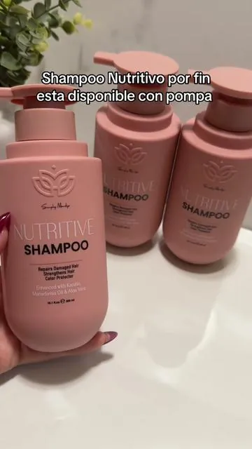 Nueva formula,nuevo olor y nueva presentacion este olor huele riquisimo y biene bien consentrado #simplymandys #simplymandysproducts #nutritive #shampoo #fyp