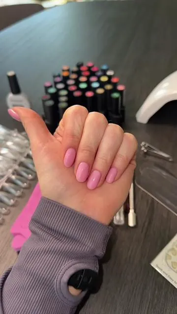this gel polish kit will get you perfect mani every time #diynailsathome #diynails #gelpolish 