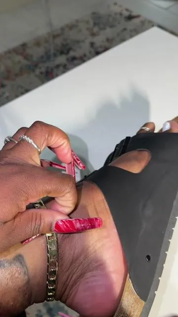 Well worth it to me @KissYanOfficial #kissyan #kissyananklet #chunkyanklet #tiktokshopcreatorpicks 
