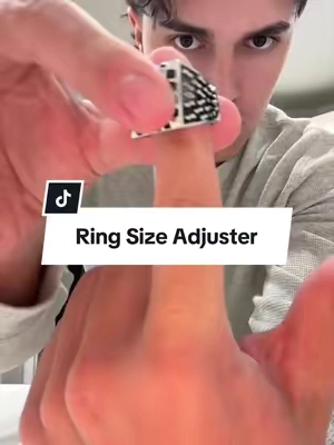 These ring sizers are a lifesaver! #rings #ringsize #ringsizer #jewlery #jewleryhack 