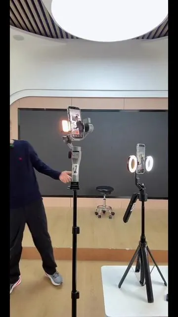 #funsnap #aitracking #360trackingtripod #giftguide #gimbal