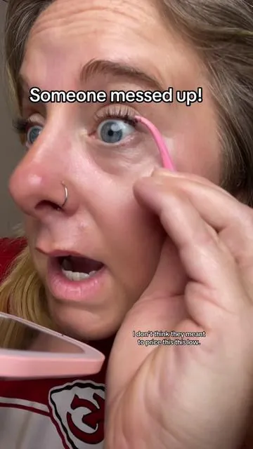 This Natural Lash Extension Kit from Cocoon Beauty is the DIY lash extension hack I wish I found sooner 👀 168 wispy clusters, bond + seal included, and it’s finally on flash sale… perfect for soft glam without the salon bill!! #C#CocoonBeautyt#tiktokmademebuyitl#lashextensionkitv#valentinesglamtiktokshopcreatorpicks