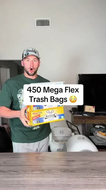This deal compared to retail is insane #trashbags #garbagebags #megaflex #tiktokshopcreatorpicks #tiktokshopstockup 