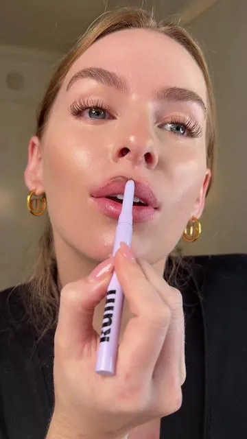 Like WHAT!!!! 🤯 @Kulfi #kulfi #kulfibeauty #lipstain #lipliner #tiktokshopstockup 