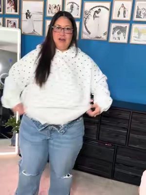 Very cute and comfy! #polkadot #hoodie #plussizefashion #ootdinspo 