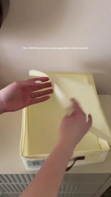 The simplest linen closet system that’s easy to maintain. #sheetorganization #sheetorganizer #linenclosetorganization #linenclosetideas #adhdsystems 