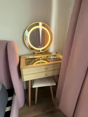 • this vanity feels so luxury ✨ #makeupvanity #vanitymirror #makeupsetup 