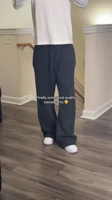 👆🏽Grab a pair before they sell out👆🏽 #recentpickups #musthaves #sweatpants #trending #viraltiktok 